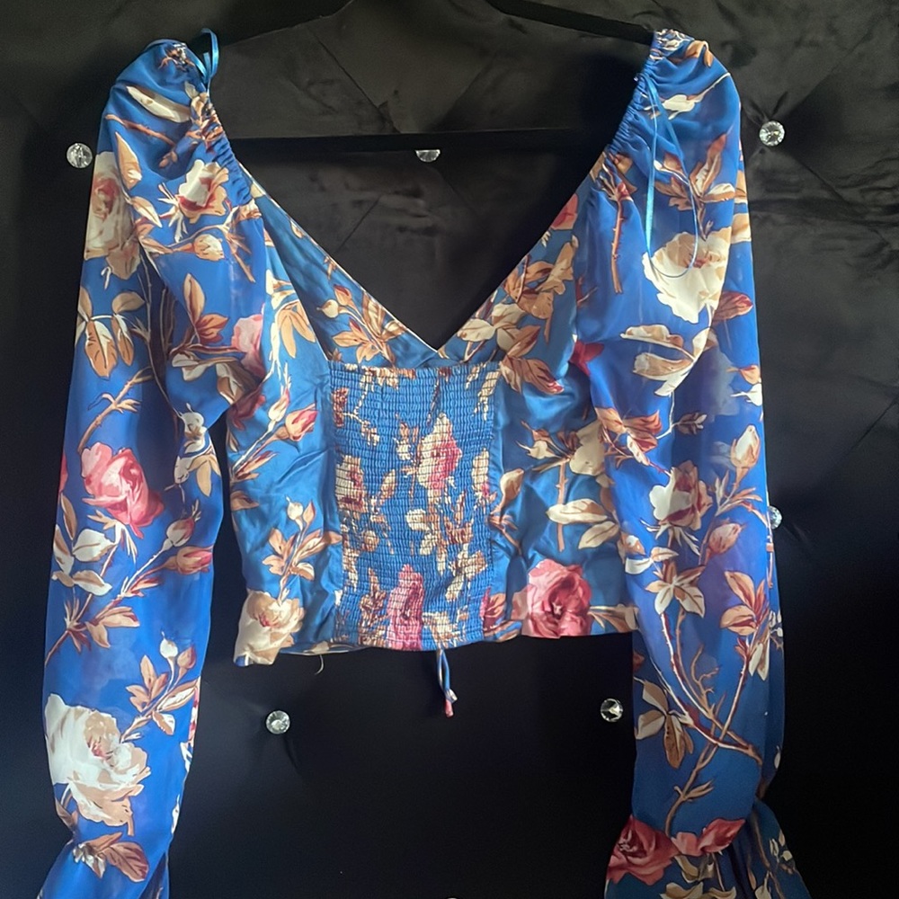 $5 - Picture 2 of 2